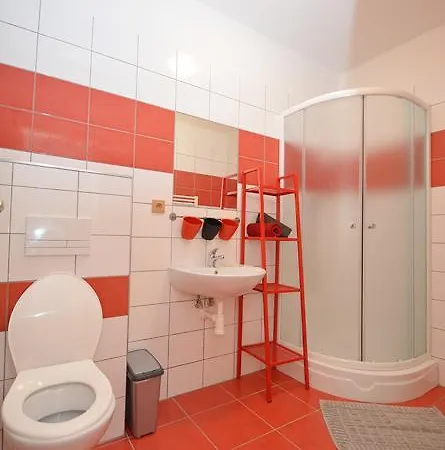 Dombovari Pensjonat *